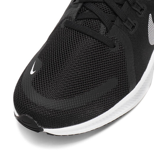 Nike (Nike) Nouvelles chaussures de course Chaussures masculines 2025 Chaussures de sport d'été Mesh chaussures décontractées coussinées CJ1682-004 DA1105-006 / Quest 4 43