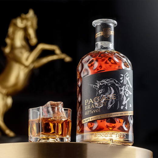 
Changyu [two pieces in total] collector's version of five-star brandy 375ml collector's version of Paegel 500ml foreign wine set 875mL 2 bottles Combination package of two pieces 375ml+500ml