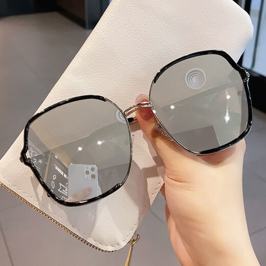 Mijilin 2022 new style sunglasses for women, sun protection, slimming, large frame, fashionable Korean version, Internet celebrity, same style, versatile sunglasses, white glasses + mirror box + mirror cloth