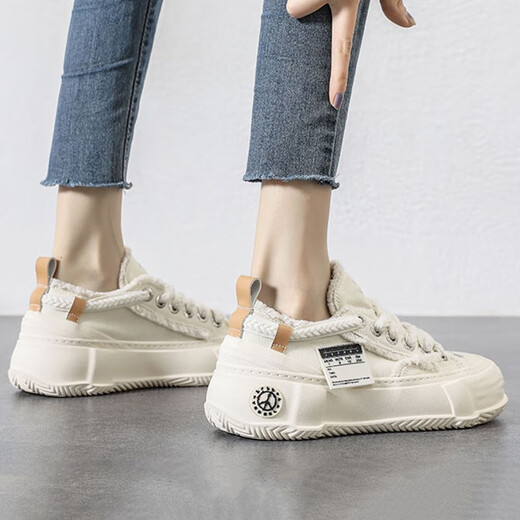 CSWNKCSA Fashion Chaussures pour femmes Small White Shoes White's 2023 Nouvelle célébrité Internet Petite saveur Chaussures BABOS SOLE SOLE SORVAS Sports et chaussures de planche décontractées BEIGE CK695 35