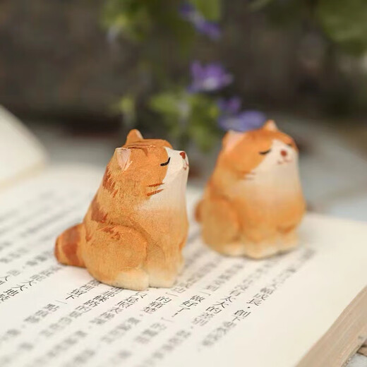 
Lu Shanwu wood carving ornaments creative gift hand cute desktop office worker ornaments girl heartfelt holiday birthday gift handmade wood carving ornaments-cat [wooden box]