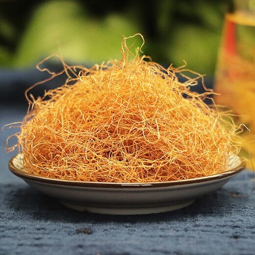 Mais und Maulbeerblatt Tee frische getrocknete chinesische Kräutermedikamente, die in Wasser und trinken grüne Kirschmais -Tintenfisch Bittere Melone eingeweicht, 250 Gramm Maulbeerblatt Tee