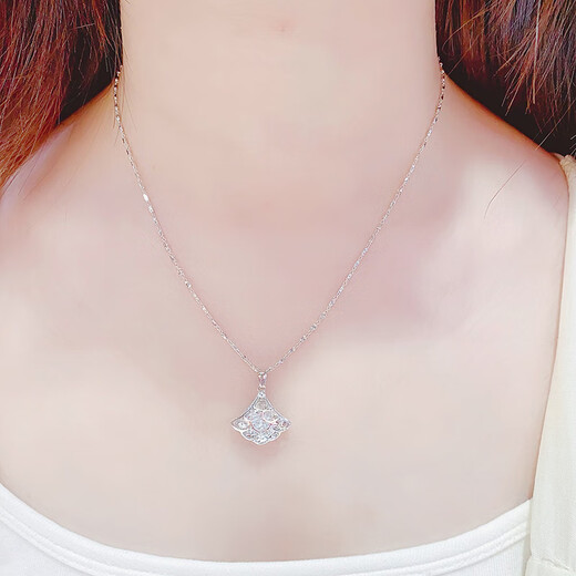 He Ye Exploding Pt950 Platinum Small Skirt Symphony Car Flower Pendant Real Gold and Platinum Double-sided Women's Model for Girls and Women Single Pendant 2.17 Grams Width 18mm Height 22mm with Buckle