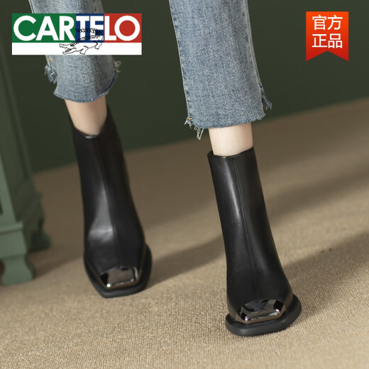 卡帝乐鳄鱼（CARTELO）真皮方头时尚女靴粗跟2025新款秋冬季短靴女金属短筒高跟瘦瘦靴子 棕色绒里 37