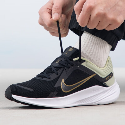 耐克（NIKE）男鞋 新款QUEST 4 网面透气减震轻便运动休闲跑步鞋DA1105-006 DD0204-301 40