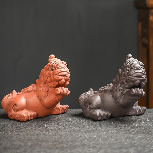 Yuxuan Purple Clay Tea Pet Lucky Pi Xiu Ornament High Quality Handmade Can Raise Tea, Play Tea Ceremony Tea Tray Office Home Ornament Black Mud Lucky Pi Xiu--Medium Size