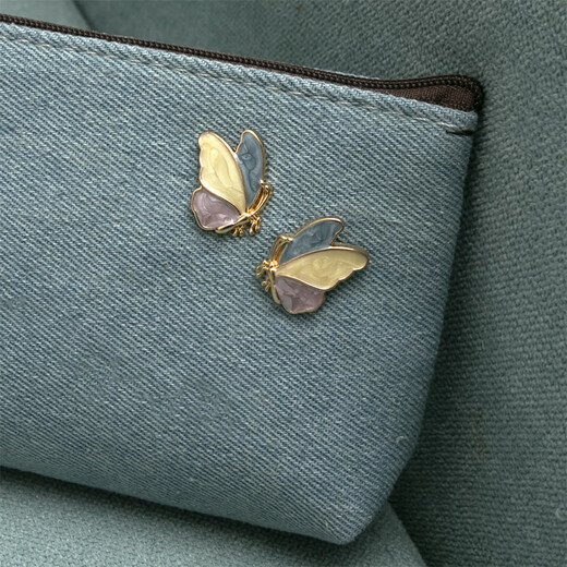 EKUSTYEE butterfly small brooch for women, cute collar pin, anti-exposure buckle, creative pin buckle, simple and versatile clothing neck accessories, a pair of three-color wing brooches + gift box