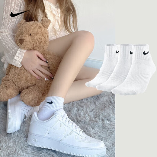 耐克（NIKE）男袜女袜 25新款训练透气短中长袜快干休闲跑步健身运动nike袜子 热推/简约经典白色/三双装/中袜 M/24-26厘米/38-42码