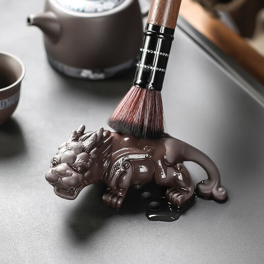 Yuxuan Purple Clay Tea Pet Lucky Pi Xiu Ornament High Quality Handmade Can Raise Tea, Play Tea Ceremony Tea Tray Office Home Ornament Black Mud Lucky Pi Xiu--Medium Size