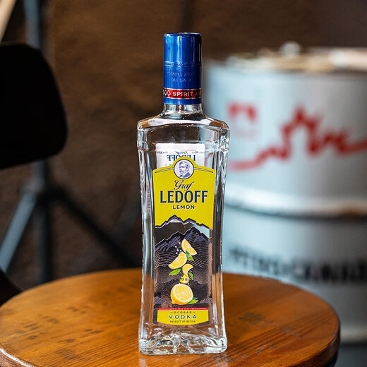
Tatspirtprom Count Ledov Leydov Lemon flavored vodka fruit wine Russian original imported foreign wine cocktail Prince Bolang 500ml