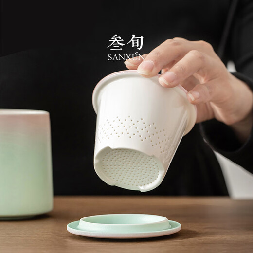 Thirty-year impression tea mug creative ceramic tea water separation with lid office filtered water cup couple cup