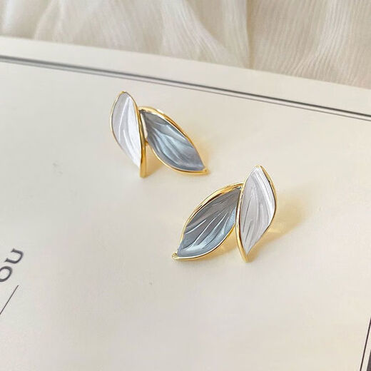 Yizhuchunleaf French niche design without pierced ears simple ins elegant forest style super fairy ear clip earrings ear clip style (suitable for non-pierced ears) blue and white leaves