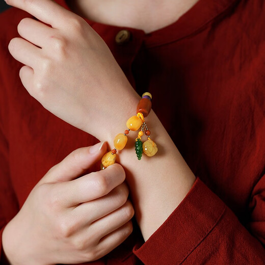 Ouchini Beeswax Bracelet, Amber Chicken Fat Yellow, Shape-shaped Duobao Bracelet, Southern Red Bucket Beads, Jasper Pumpkin Accessories, Send Chinese Valentine's Day Gifts