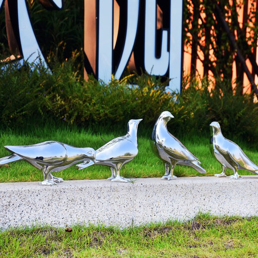 Juyanghui simulated pigeon ornaments, animal sculptures, imitation stainless steel, copper birds, swallows, outdoor courtyard garden interior decorations, silver electroplating style 3