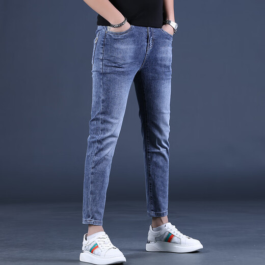 Kurentou Summer Blue Bleu Nine Point Jeans Hommes Slim Feet 2023 Nouveau pantalon pour hommes élastiques 9 points Men Q1049 Gray Nine Point 32 2 pieds 5