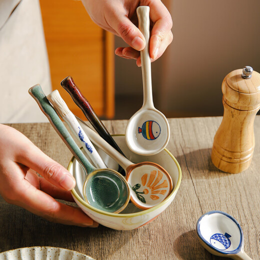 Sheri Japanese-style small soup spoon home creative rough pottery hand-painted ceramic tableware spoon rice spoon high-looking porridge spoon small blue flower single entry