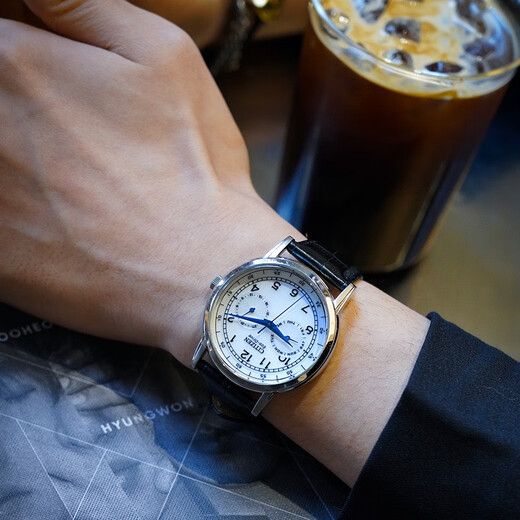 CITIZEN Watch Small Blue Needle Men's Watch Light Dynamic Energy Calfskin Strap Fashion Casual Watch Valentine's Day Gift AO9000-06B