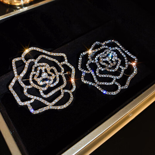 Fat Donglai's same style, high quality, camellia brooch, sweater brooch, women's brooch, design, niche and delicate, silver - sparkling diamond rose brooch