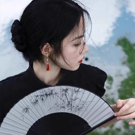 Lu Shanwu New Chinese Style Earrings Women's Retro Niche Unique Ancient Style Earrings National Style Horse Face Skirt Earrings Red Water Drop Earrings Red New Chinese Style Water Drop Earrings