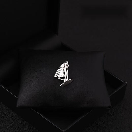 Shijun (SHIJUN) men's brooch, high-end simple customization, smooth sailing, navy sailboat, corsage, suit, personalized Japanese and Korean brooch, gold