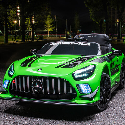 Join hands with Mercedes-Benz children's electric car, four-wheeled, seatable, remote-controlled swing for infants, boys and girls, baby toy car, upgraded silver paint + 12v1w1 large lithium battery + full function