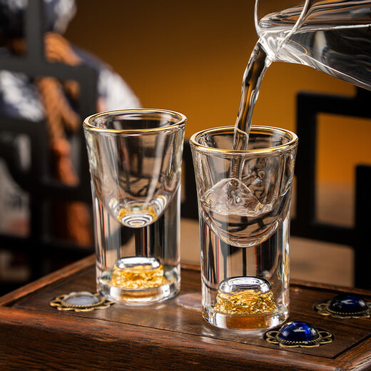 Luxury Flowers light luxury white wine glass set household high-end liquor two-liang wine container small wine glass one cup home high-end wine set gold foil wine dispenser 6 pots 6 cups + deer head cup holder