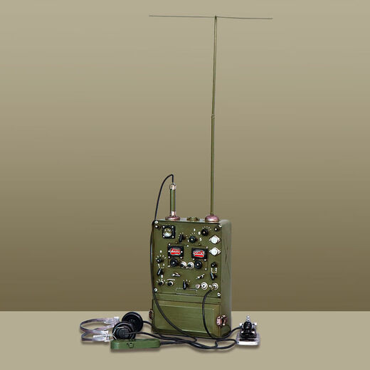 Telegramm Vintage-Sendermodell Eisen Retro Nostalgic Radio Ornamente Anti-japanische Film- und Fernsehbühne Props 1369 Modelle