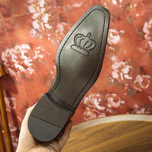 Bakok Brock Crock Leather Shoe для мужчин Высококачественный верхний слой коровьего коровьего бизнеса Формальное одеяло свадебное костюм.