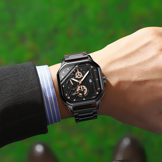 
Comudir 2023 new automatic watch for men's hollow machinery for men's fashionable waterproof luminous calendar large dial watch 838 black warrior black leather black