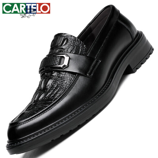 卡帝乐鳄鱼（CARTELO）男士商务休闲皮鞋一脚蹬透气软牛皮鳄鱼纹乐福鞋皮鞋男9896黑色39