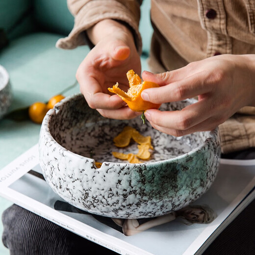 INSCRIPTION Creative personality retro living room office round large-capacity ashtray high-quality practical ceramic large size storage ashtray Zuoqing small size 15.5cm