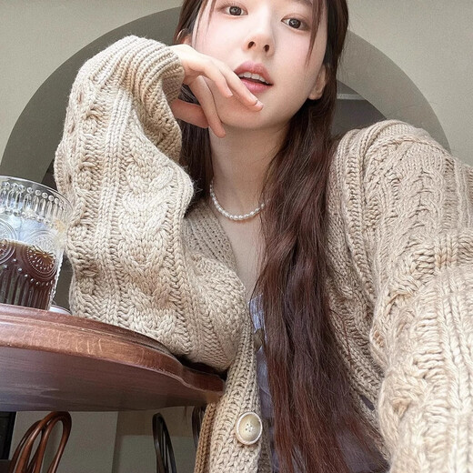 Idel freshwater pearl necklace for women, high-end and light luxury, new clavicle fashion accessories, birthday and Valentine's Day gift for girlfriend, exquisite gift box, freshwater pearl necklace L1929