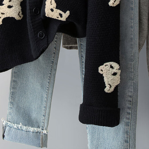 
Sichuan Shed Single Breast Knitted Sweater 2025 Autumn New Women's Fashion Simple Short Loose Top