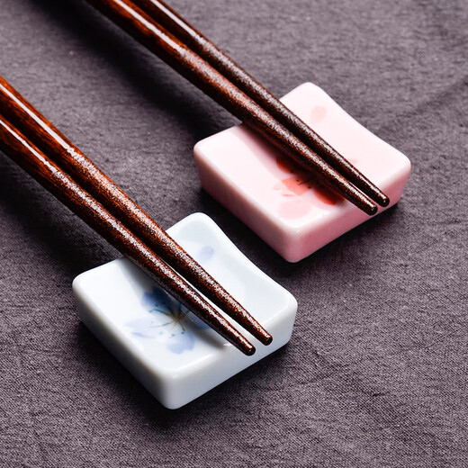 Wakasa Craftsman Japan's original imported cherry blossom chopstick holder creative chopstick holder chopstick pillow household Japanese-style ceramic pen holder cherry red chopstick set