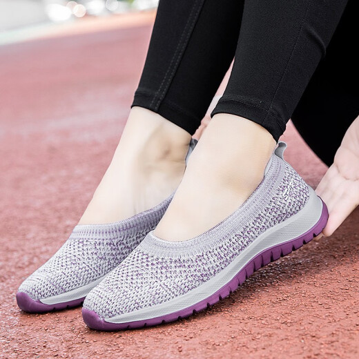 Old people's shoes, women's spring new single shoes, new non-slip soft bottom mesh mother's shoes, middle-aged and elderly sports and leisure shoes, square dance shoes F909 light gray women's model 38