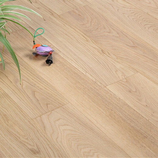 Verrouillage de serrure en chêne de grade de qualité A. Plancher en bois massif Installation de quille antique Installation de ventes directes Ventes de chauffage de plancher YT8 Bloriage 70 1585 Floo Chauffage Lock Butoyant Section de chêne Herringbone 1