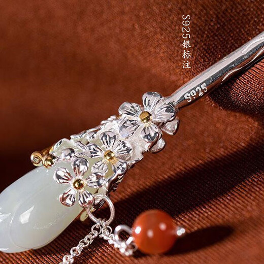 Jiangnan's first national style, magnolia flower, agate tassel, silver-plated hairpin, jade Hanfu headdress, ancient style coiled hairpin, step-shaking hairpin for women, hairpin