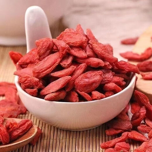 
Xiemu Pang Donglai wolfberry purchasing authentic Ningxia special first-grade wolfberry sulfur-free free washing Zhongning wolfberry soaked in water health tea DL preferred special grade + 250 grams of large fruit [1 can]