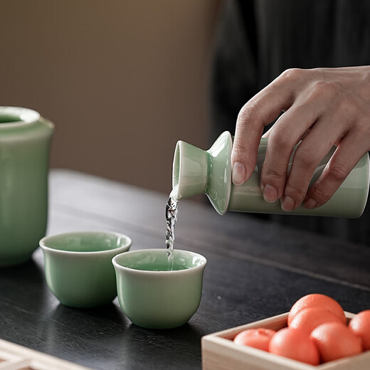 Ancient method wine warmer 2 liang wine set ceramic wine divider celadon half Jin Jin is equal to 0.5 kg Warm wine yellow white wine scalding wine 3 liang wine warmer 3 liang round celadon (1 pot 2 cups) 150ml