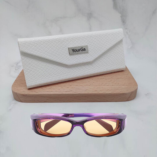 Yuejia Yourga Yuejia Wet Room Spiegel Spezialzubehör dreieckige Brille Box