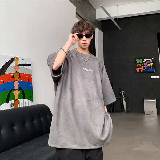 Weissen Summer Summer de manga corta El nuevo diseño de nicho suelto de los hombres pesados ​​camiseta de camiseta de moda suelta de cinco puntos de camiseta medio manga CQS-1343 Dark Grey XL