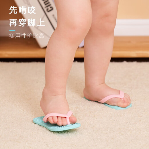 SMILY MIA baby teether anti-eating hand artifact can be boiled silicone baby toy teether single wearable small slipper classic black (left foot)