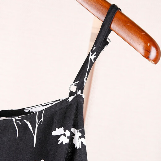 
Shanidoluo large-size women's summer clothing new product fat girl looks slim and fashionable dress age-reducing fashion slimming suspender skirt 16818 Black XL Recommended 100-130Jin [Jin equals 0.5 kg] to wear