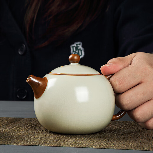 Tangfeng Ru Kiln Tea Set Home Teapot Kung Fu Tea Set Beige Song Ci One Pot Two Cups Gift Box