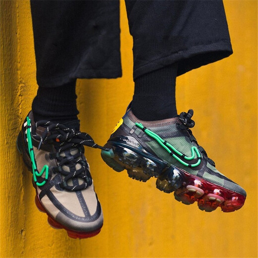 
Nike (NIKE) new model for men and women Air VaporMax joint limited edition AIR air cushion running shoes CD7001-300 39