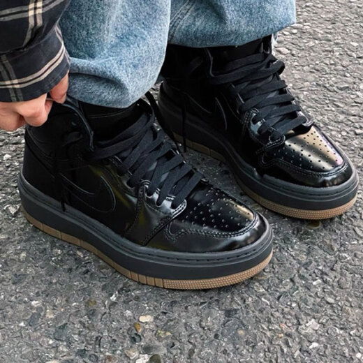 Nike (Nike) Frauenschuhe 2025 Frühlings- und Sommer-Sportschuhe Air Jordan 1 High Top Polishing Casual Shoes FB9894-001 Black 39