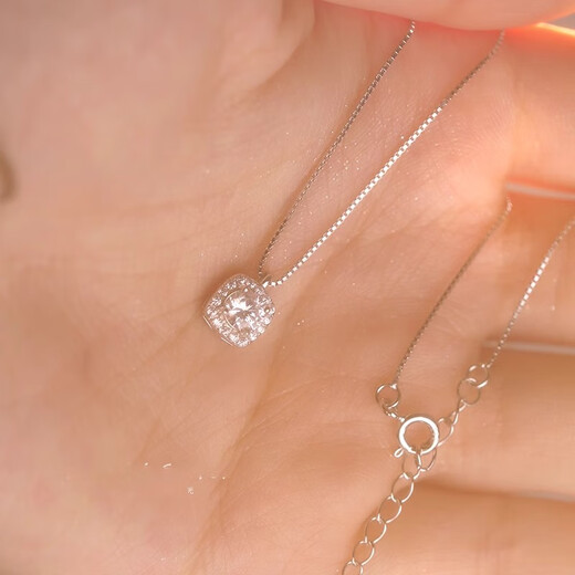 Qiuyu S999 Pure Silver Necklace for Girls High-end Pendant Sugar Cube Clavicle Chain Silver Jewelry Chinese Valentine's Day Gift for Girlfriend 925 Pure Silver Necklace Exquisite Gift Box + Box Chain