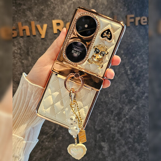 LENPY 澜品高档小香风小熊适用新款华为pocket2手机壳防摔全包p50pocket折叠屏pockets保护套高级感镶钻潮女 米白色+时尚小香风+铰链指环扣+爱心小熊+单壳 华为Pocket2