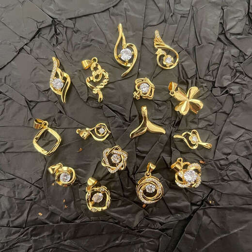 Junkiss 18K gold pendant women's gold necklace single pendant single gold clavicle chain single pendant without chain 18k gold (small waist 0.3cm) special price