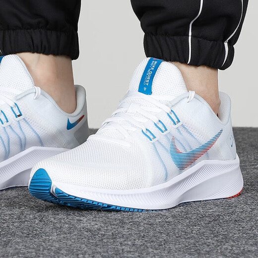 Nike (NIKE) men's shoes 2025 new summer sports shoes REVOLUTION 8 cushioning shoes barefoot casual shoes DA1105-101 white multicolor blue bright dark red 40.5